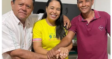 Várzea Nova: Em Pré-Campanha, Daiane da Social recebe apoio de lideranças da situação.