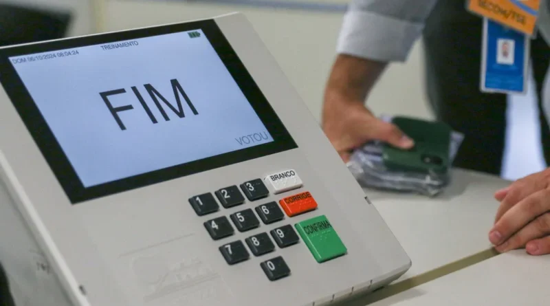 Vereadores do PL e PT são cassados por compra de votos