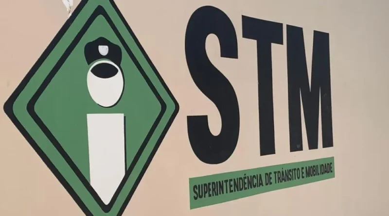 STM de Irecê passa a multar sem abordagem por uso de celular e falta de cinto
