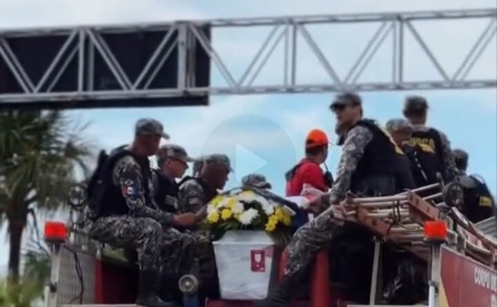 Sob forte comoção, Soldado Israel Serafim é homenageado em cortejo pelas ruas de Boa Vista (RR) antes do translado para Bahia.
