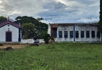 Descaso: Chuvas derrubam paredes da casa que pertenceu ao Coronel Dias Coelho em Morro do Chapéu