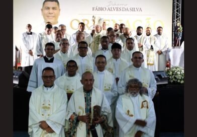 Padre Fábio é Ordenado em Jussara