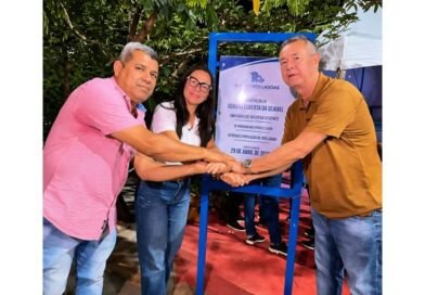 Prefeito Robertão inaugura praça em Zumba e reforça desenvolvimento de Presidente Dutra