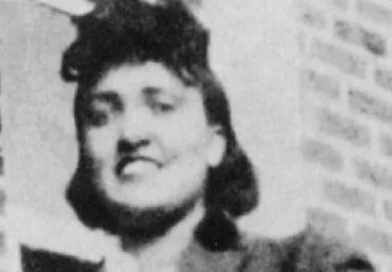 A história da mulher negra que morreu de câncer em 1951 e tem células imortais que salvam milhares de pessoas no mundo até hoje