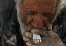 Homem mais sujo do mundo viveu 70 anos sem tomar banho e morreu após tomar sua primeira ducha em décadas
