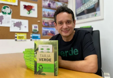 Hoje… André Fraga fará lançamento do livro “Tarja Verde” em Morro do Chapéu!